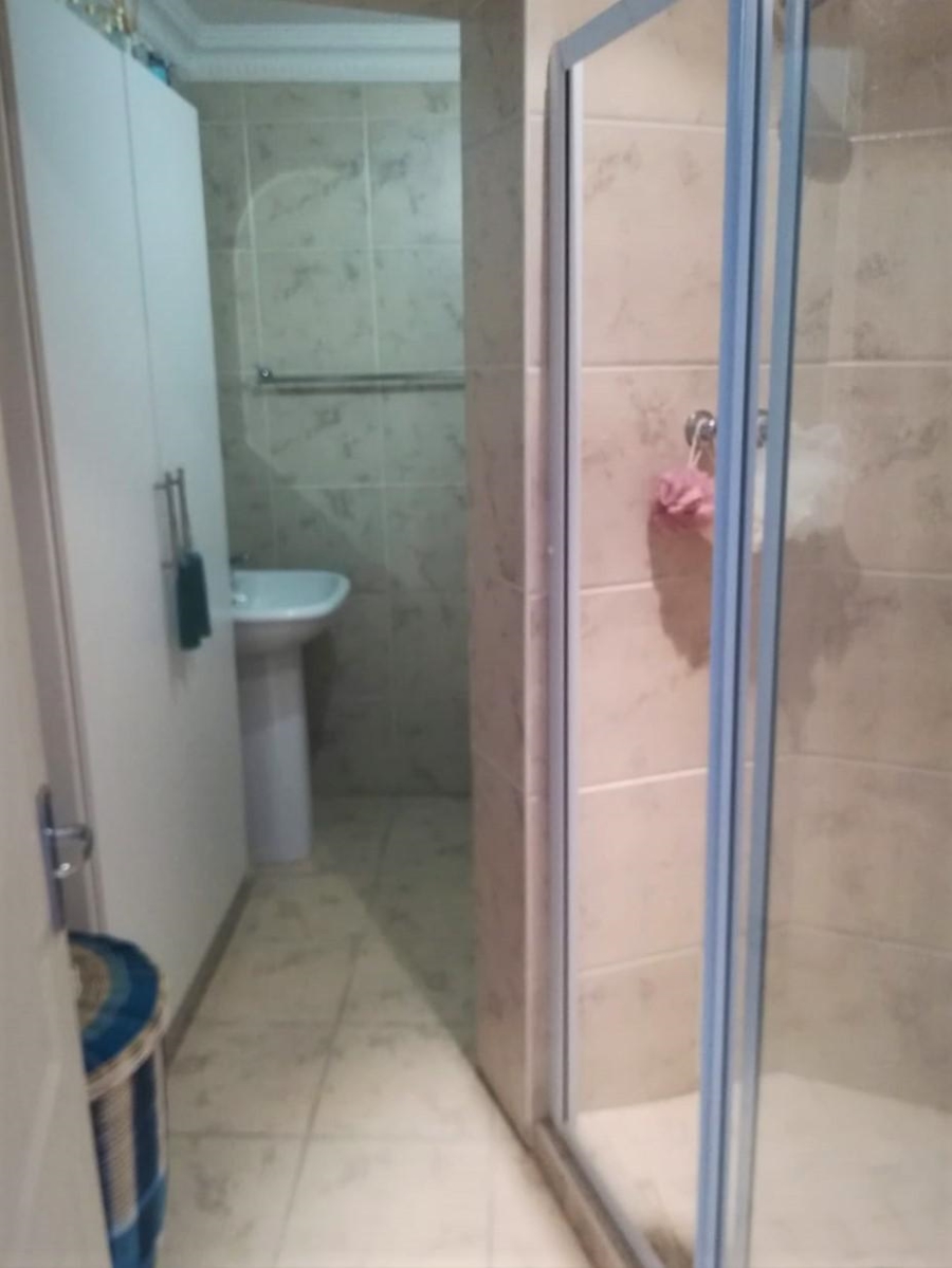 4 Bedroom Property for Sale in Hartbeespoort Rural North West